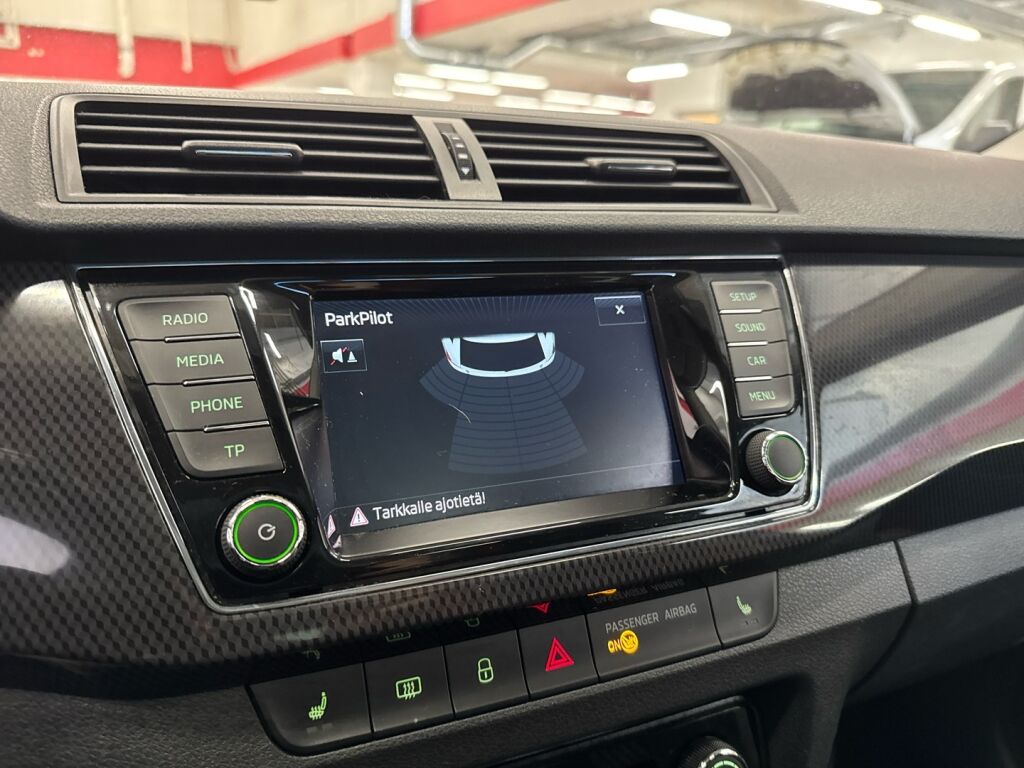 Skoda Fabia 2016 Sininen