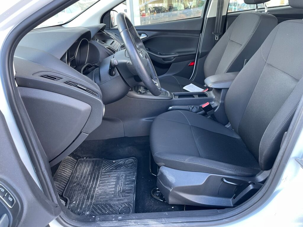 Ford Focus 2016 Frozen White