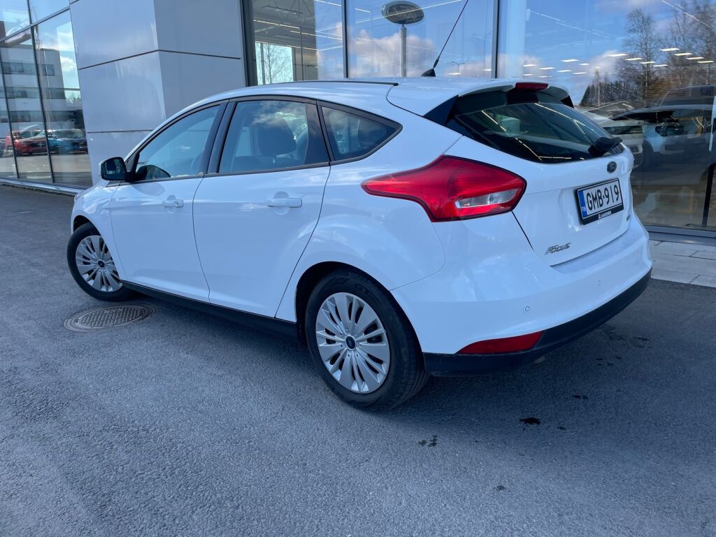 Ford Focus 2016 Frozen White