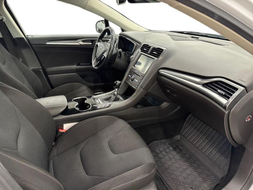 Ford Mondeo 2016 Valkoinen