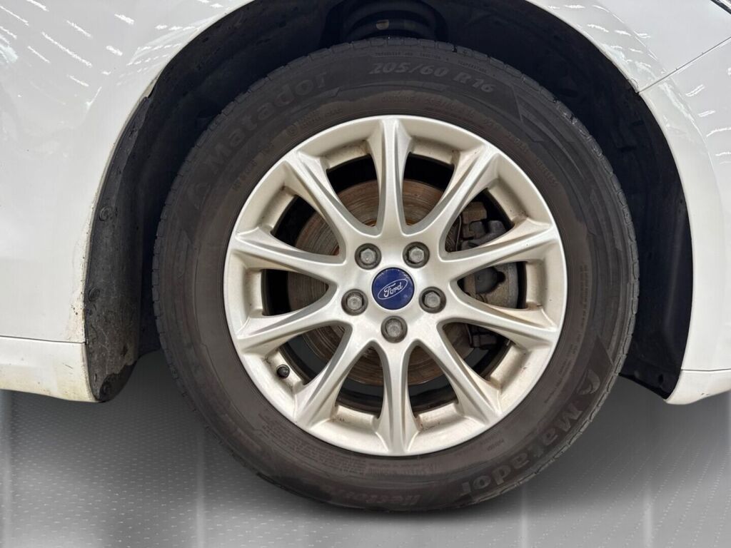 Ford Mondeo 2016 Valkoinen