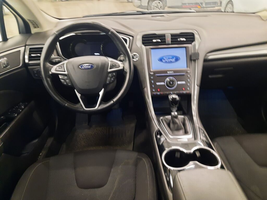 Ford Mondeo 2016 Valkoinen