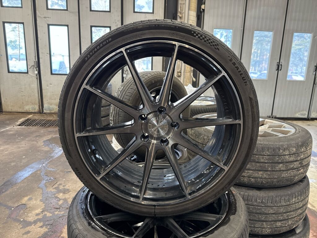 Mercedes-Benz C 2016 Punainen