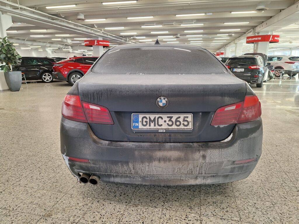 BMW 520 2016 Musta