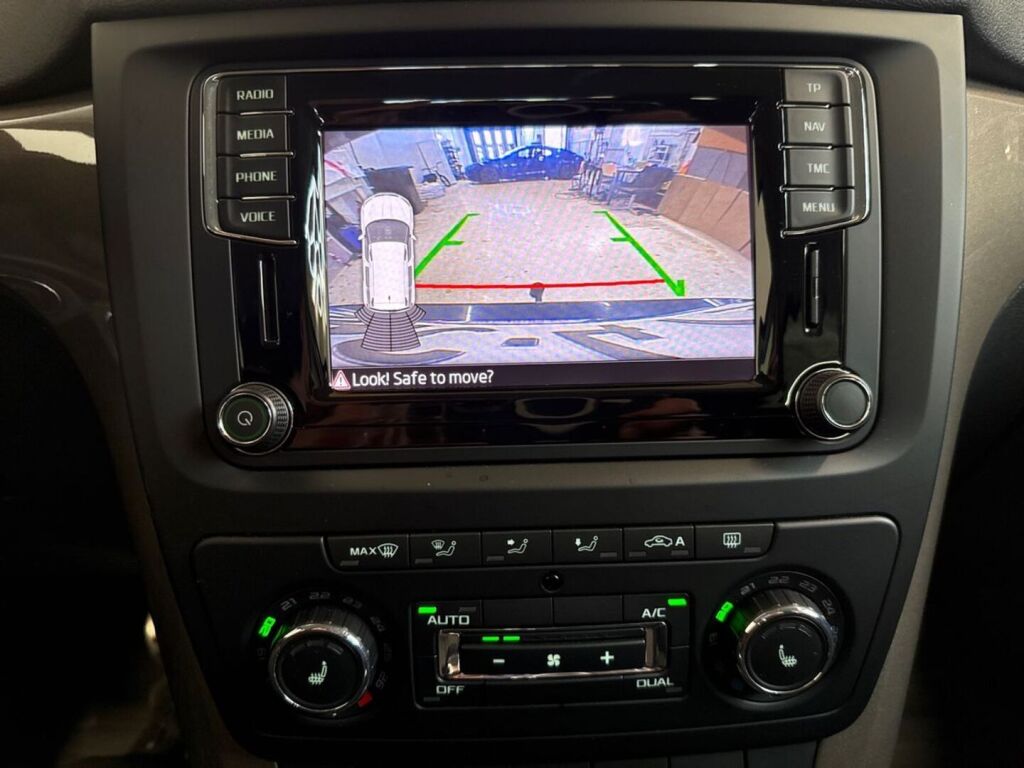Skoda Yeti 2016 Sininen