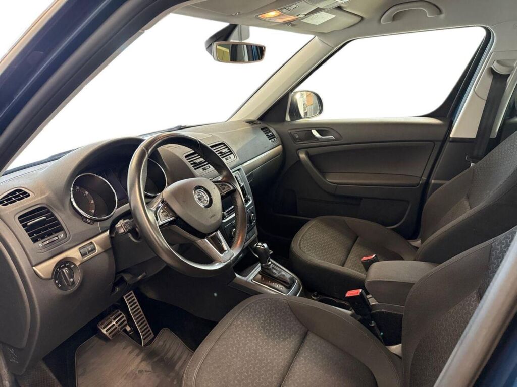 Skoda Yeti 2016 Sininen