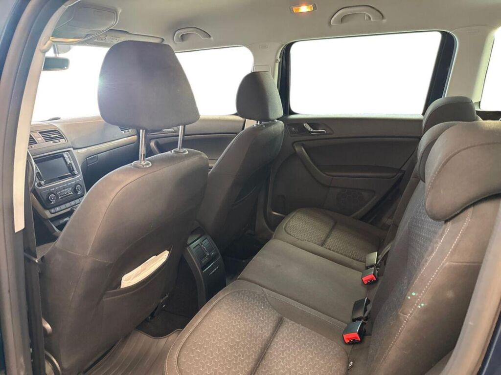 Skoda Yeti 2016 Sininen