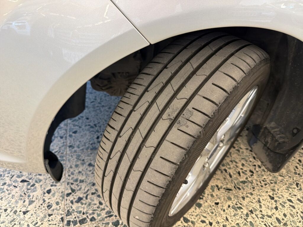 Ford Fiesta 2016 Harmaa