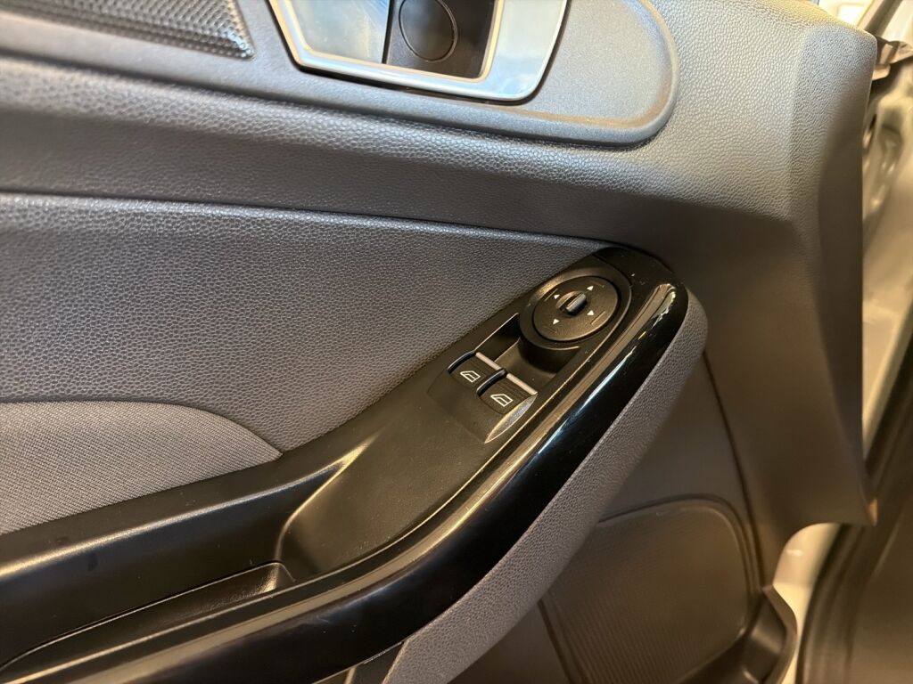 Ford Fiesta 2016 Harmaa