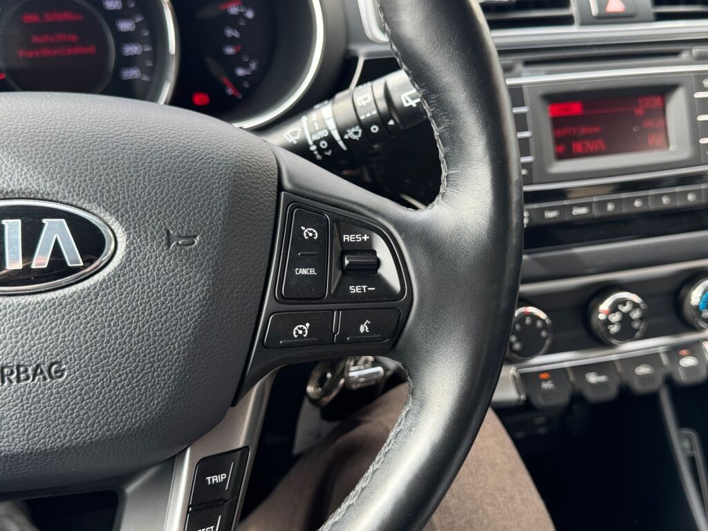 Kia Rio 2016 Sininen