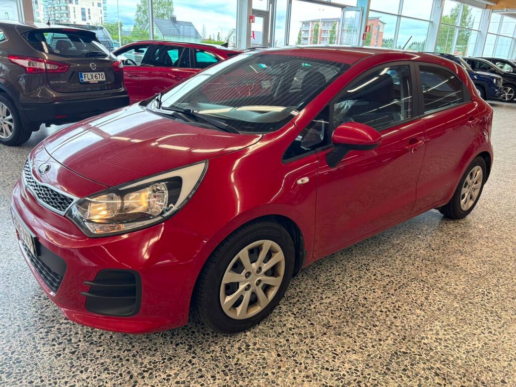 Kia Rio 2016 Punainen