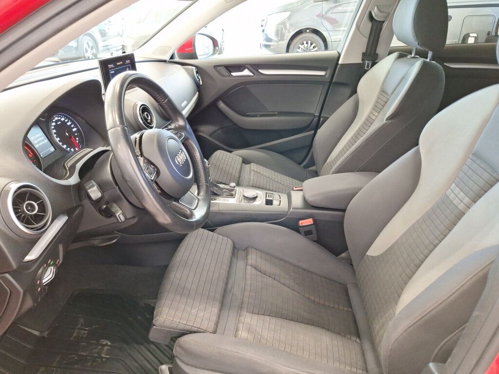 Audi A3 2016 Punainen
