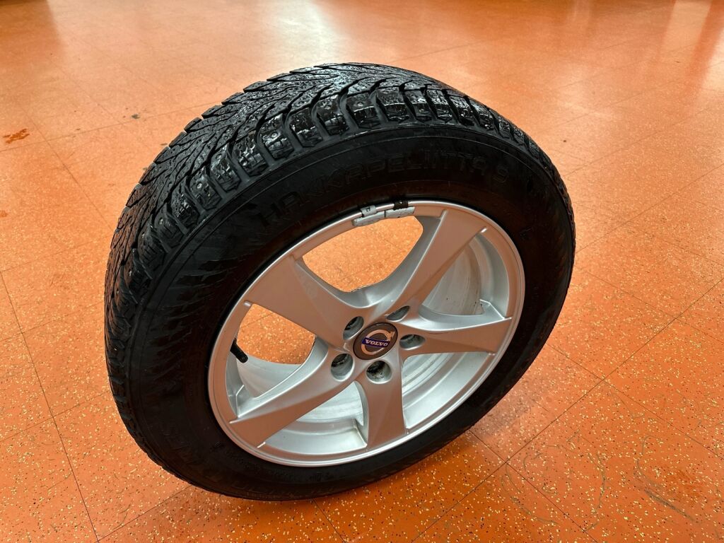 Volvo V70 2016 Harmaa