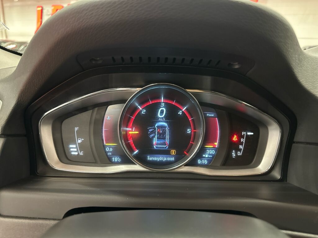 Volvo V70 2016 Harmaa