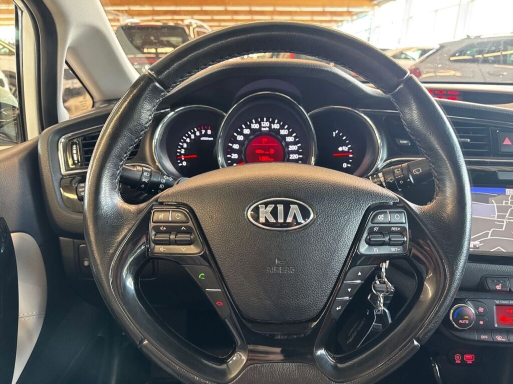 Kia Ceed 2016 Valkoinen