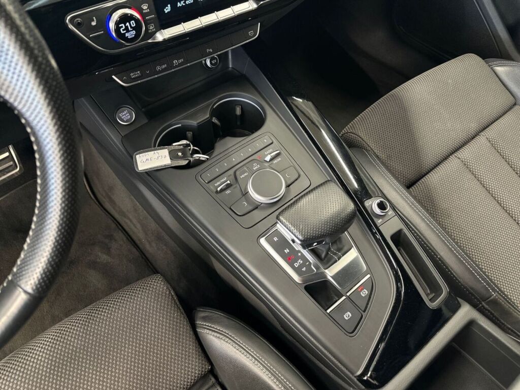 Audi A4 2016 Harmaa