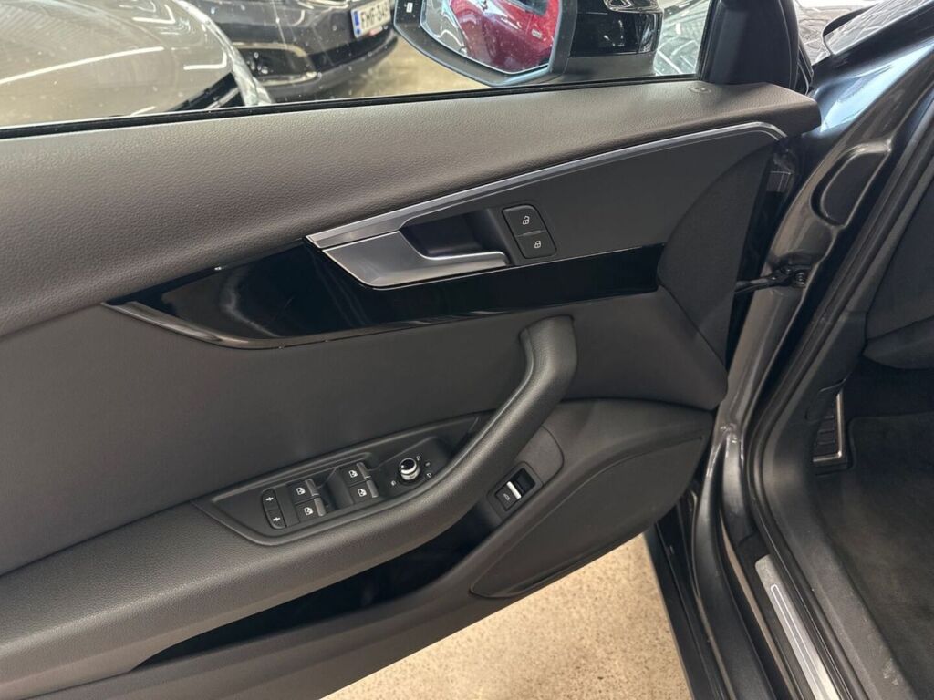 Audi A4 2016 Harmaa