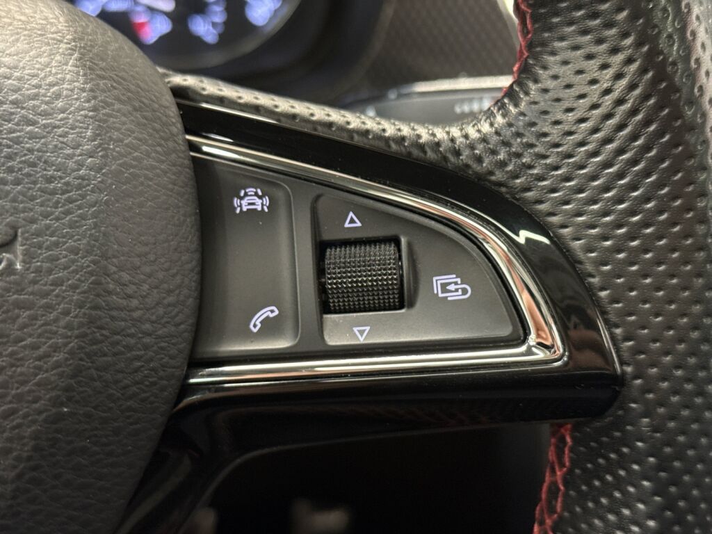 Skoda Fabia 2016 Valkoinen