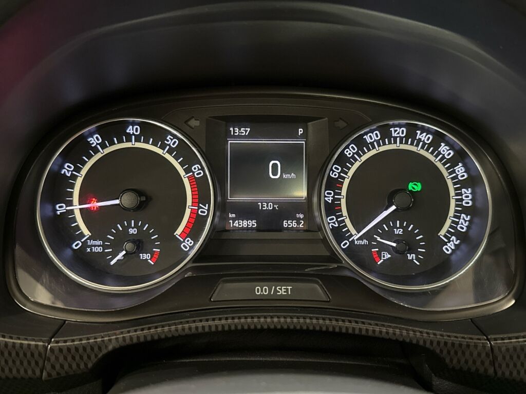 Skoda Fabia 2016 Valkoinen