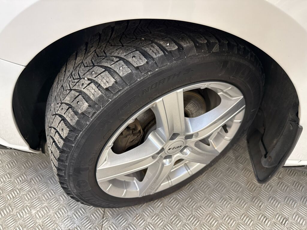 Skoda Fabia 2016 Valkoinen