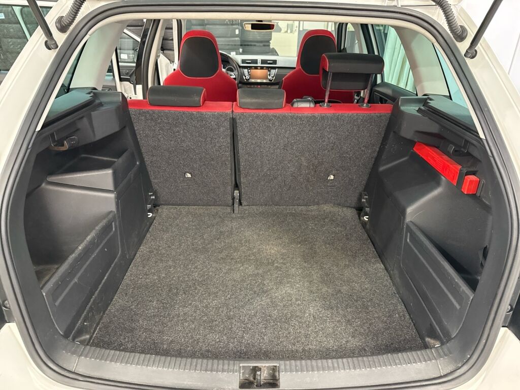 Skoda Fabia 2016 Valkoinen