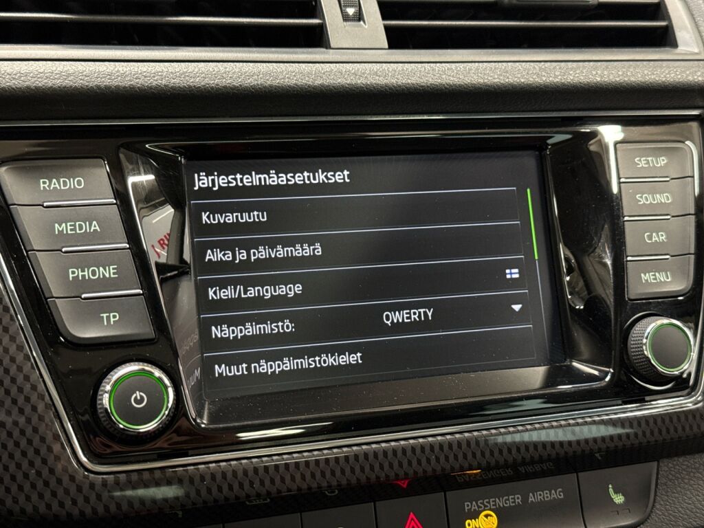 Skoda Fabia 2016 Valkoinen