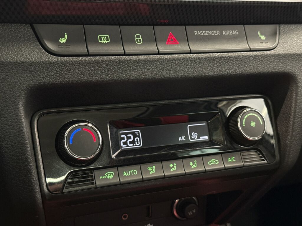 Skoda Fabia 2016 Valkoinen