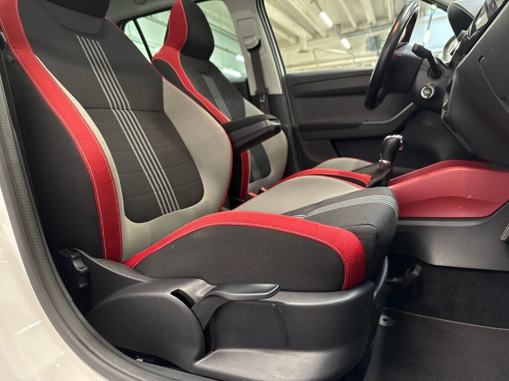 Skoda Fabia 2016 Valkoinen