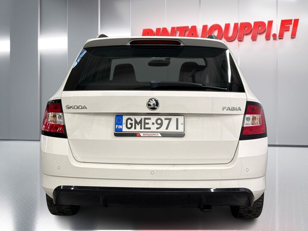 Skoda Fabia 2016 Valkoinen