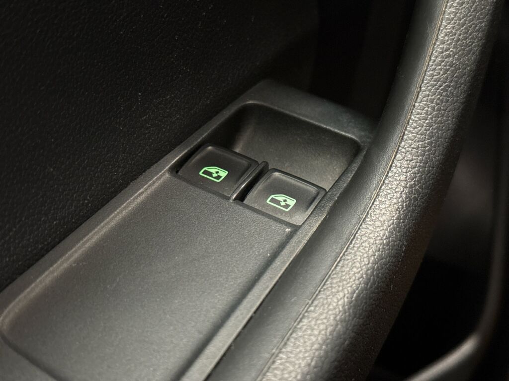 Skoda Fabia 2016 Valkoinen