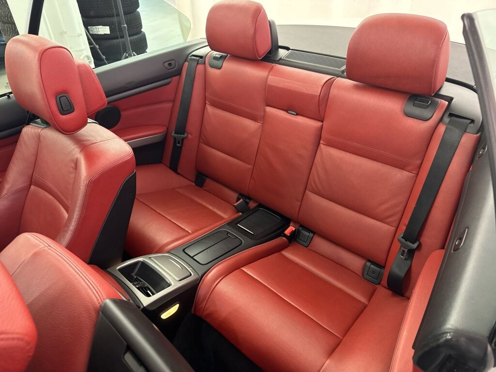 BMW 320 2011 Valkoinen