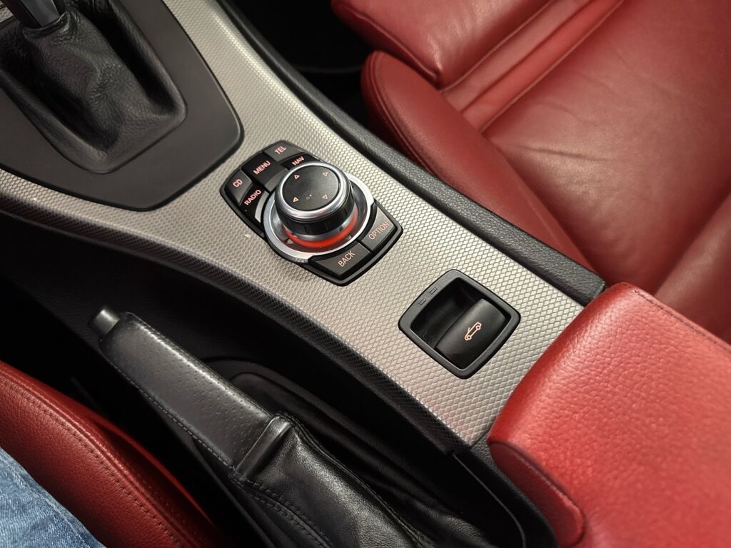 BMW 320 2011 Valkoinen