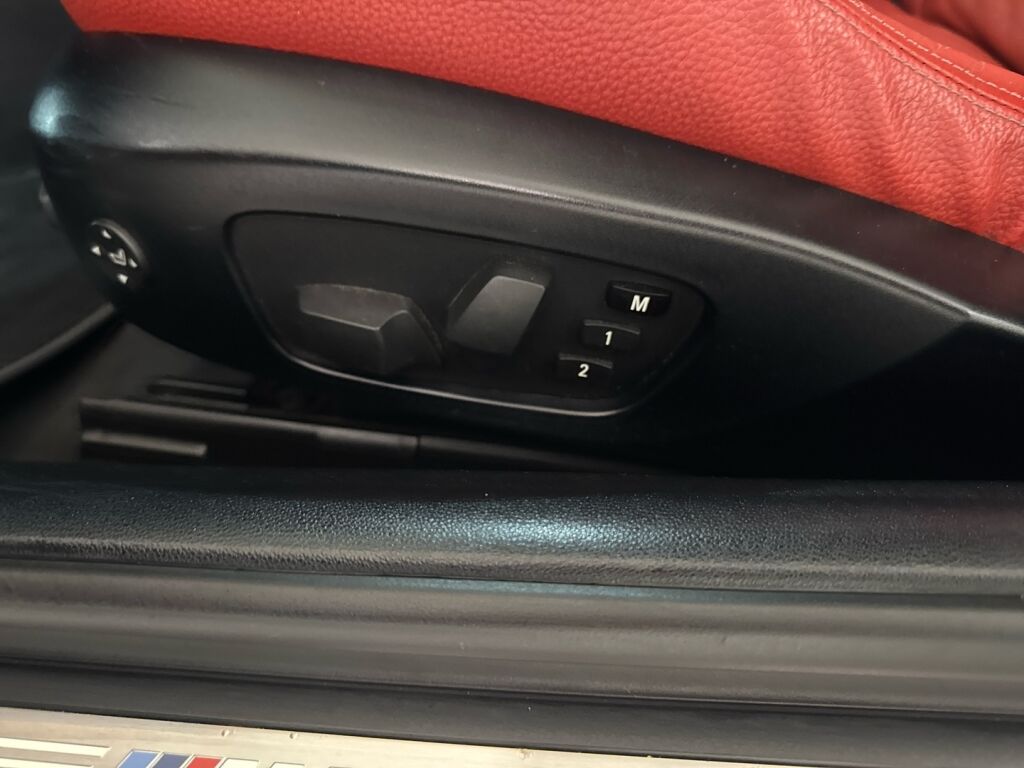 BMW 320 2011 Valkoinen