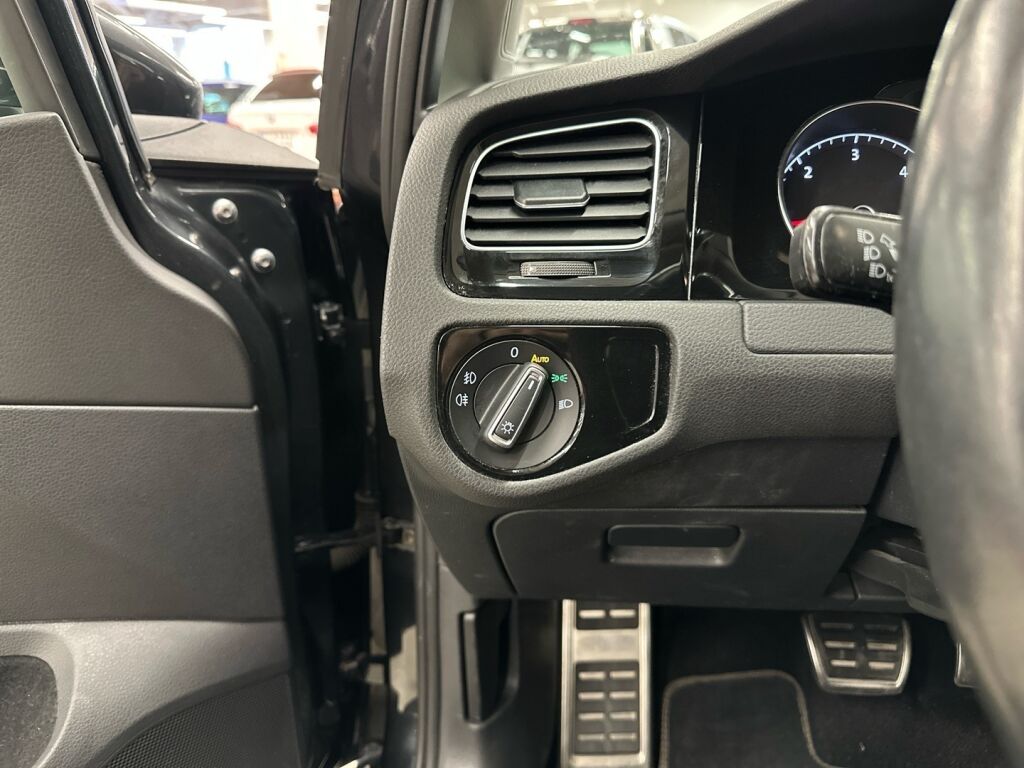 Volkswagen Golf 2016 Harmaa