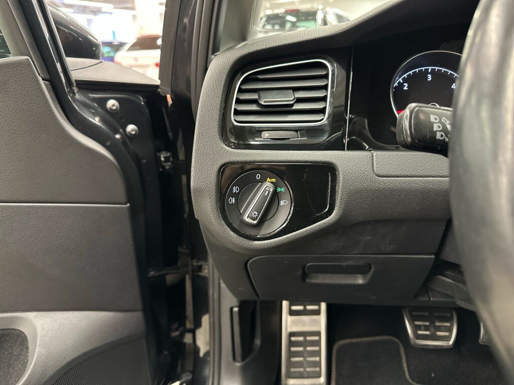 Volkswagen Golf 2016 Harmaa