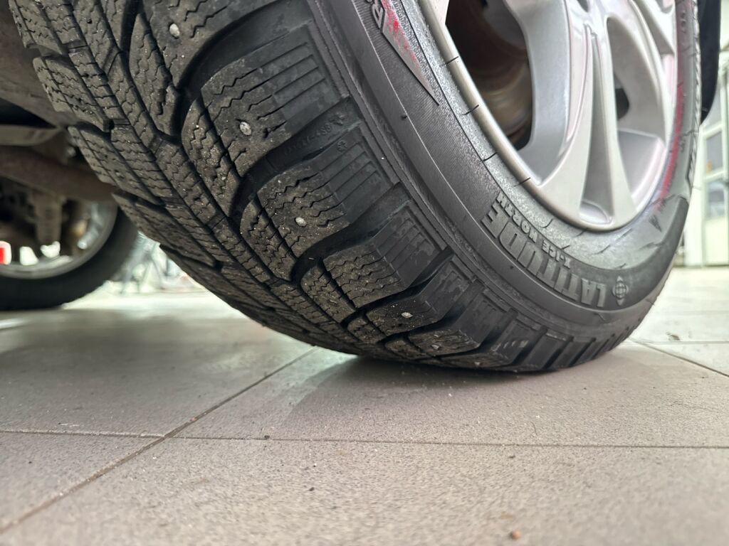 Nissan Qashqai 2016 Musta