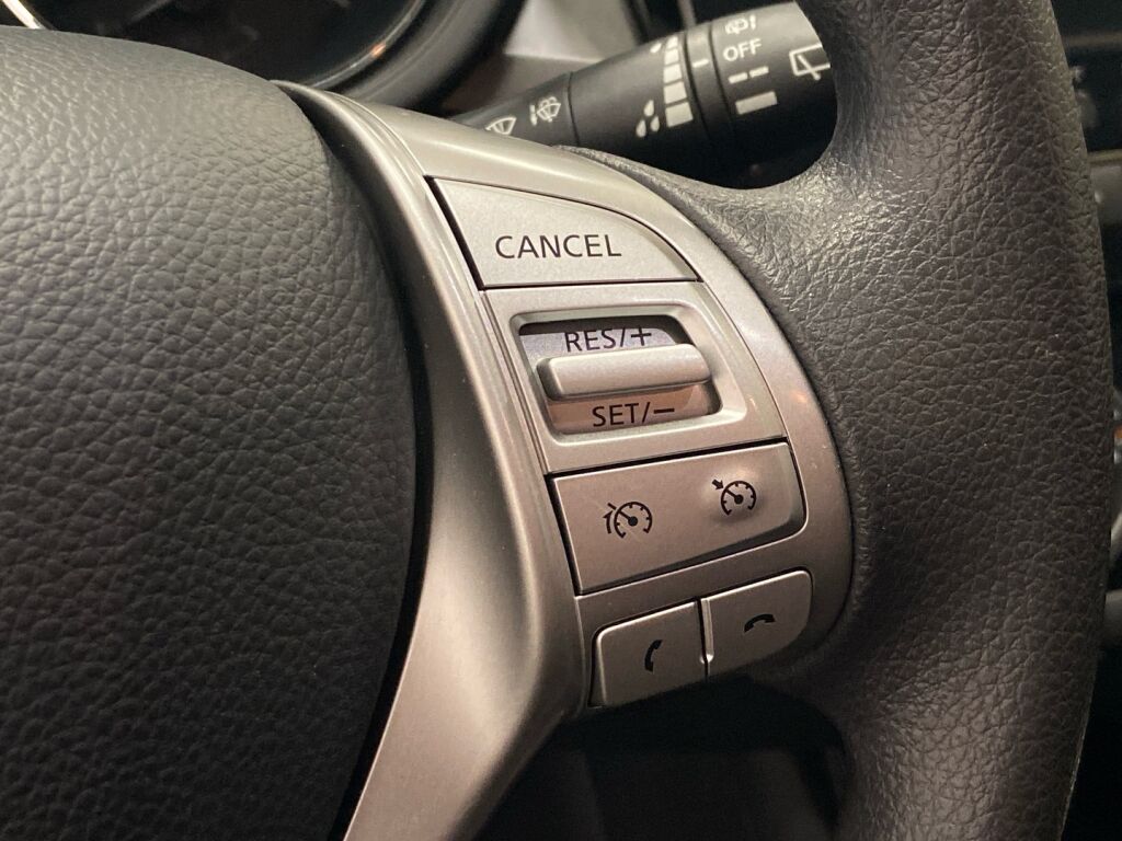 Nissan Pulsar 2016 Valkoinen