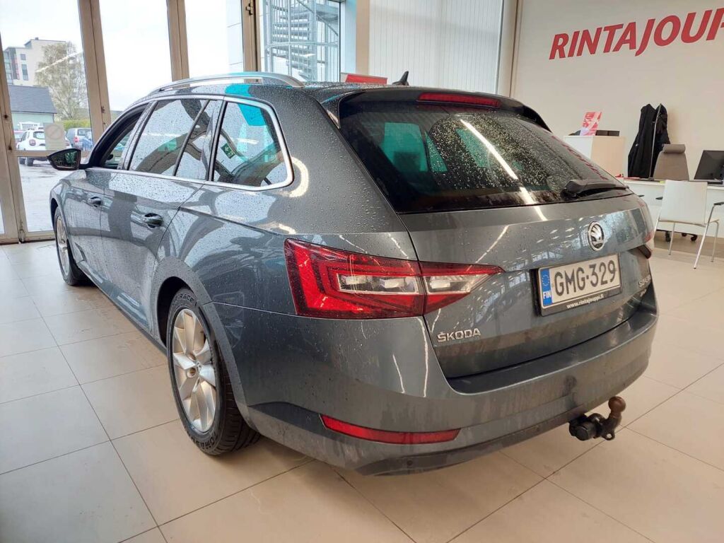Skoda Superb 2016 Harmaa