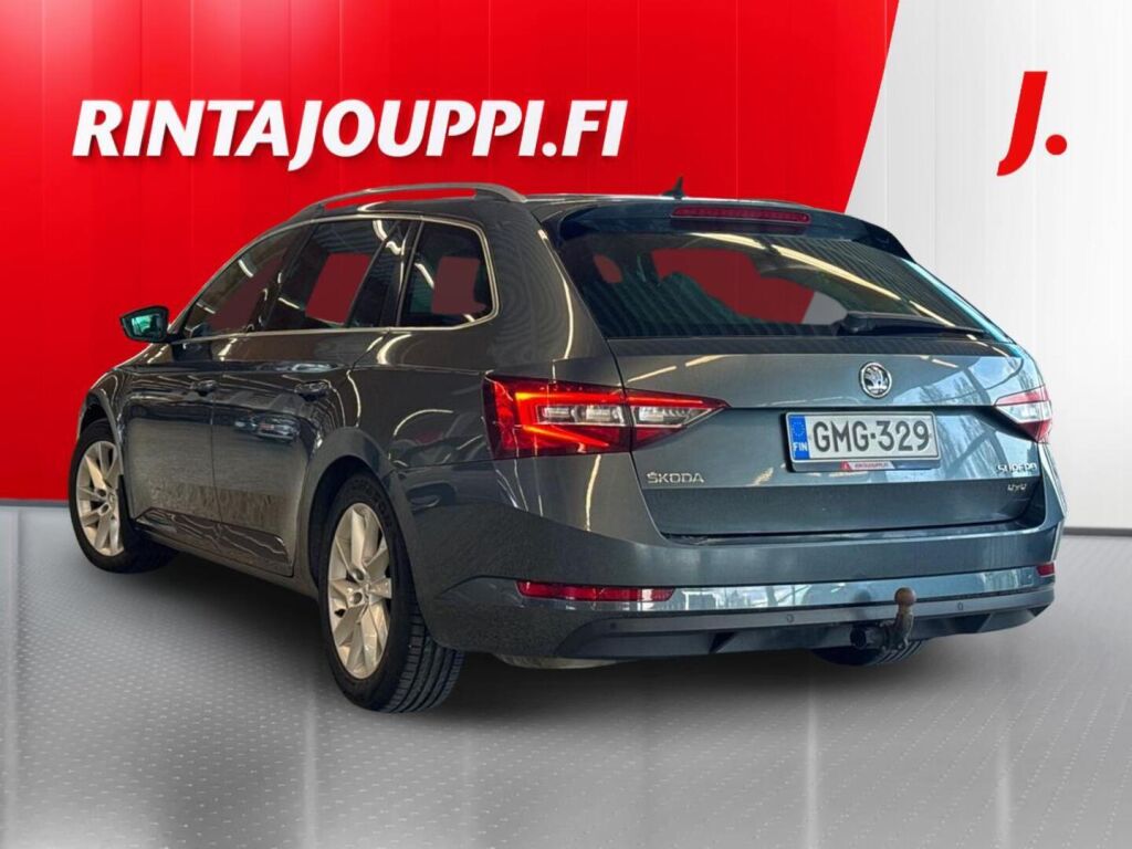 Skoda Superb 2016 Harmaa