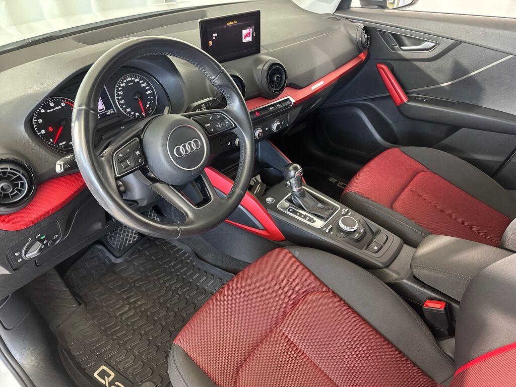 Audi Q2 2017 Valkoinen