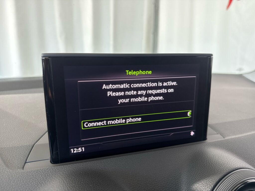 Audi Q2 2017 Valkoinen