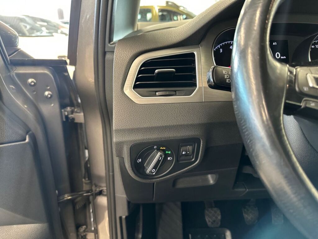 Volkswagen Golf Sportsvan 2016 Harmaa