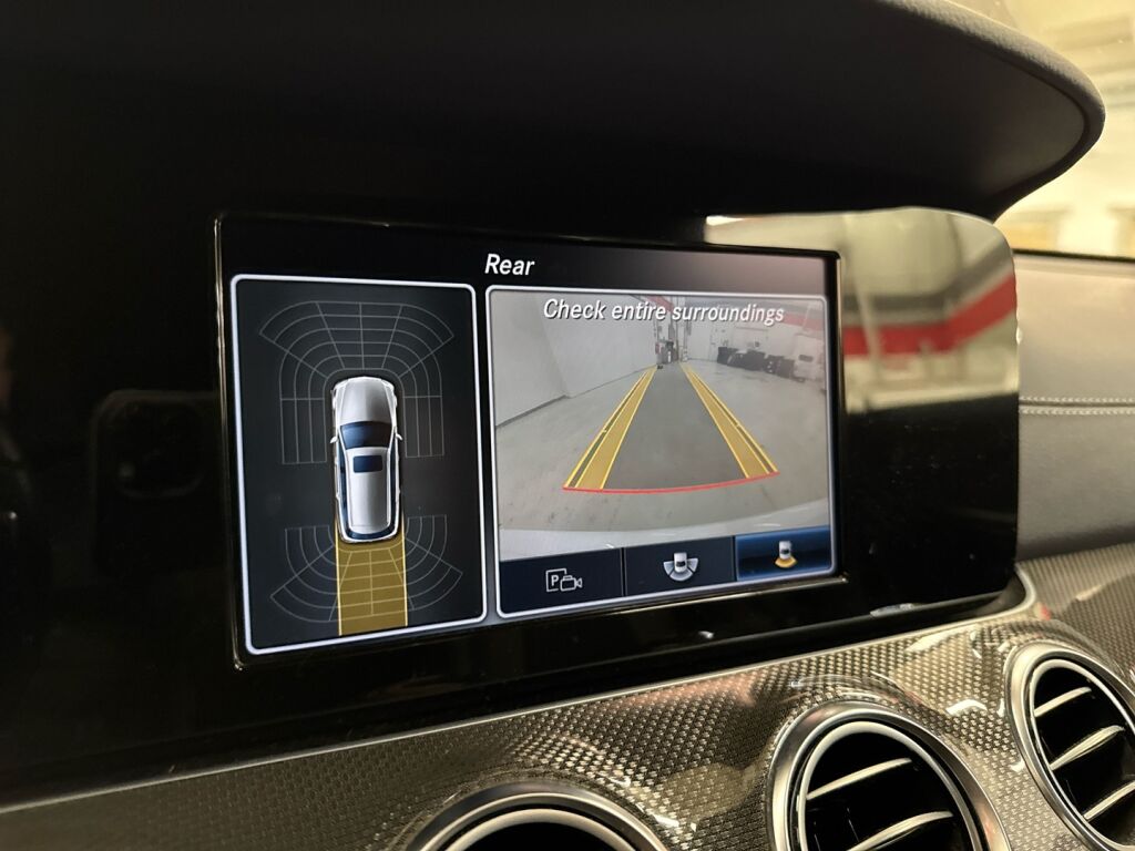 Mercedes-Benz E 2016 Valkoinen