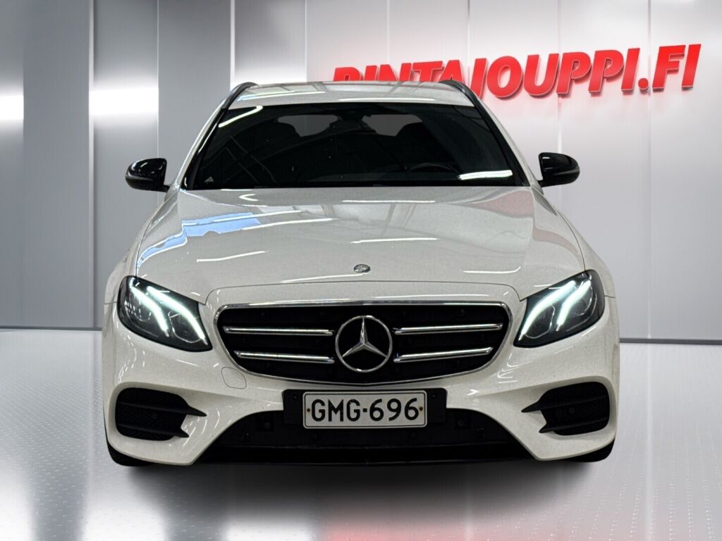Mercedes-Benz E 2016 Valkoinen