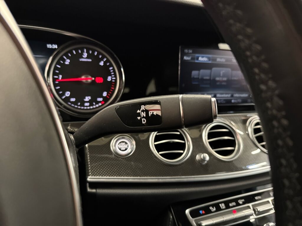 Mercedes-Benz E 2016 Valkoinen