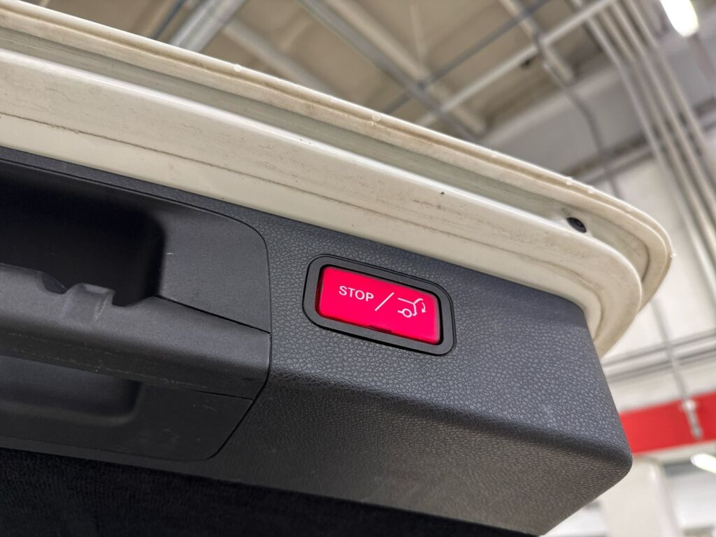 Mercedes-Benz E 2016 Valkoinen