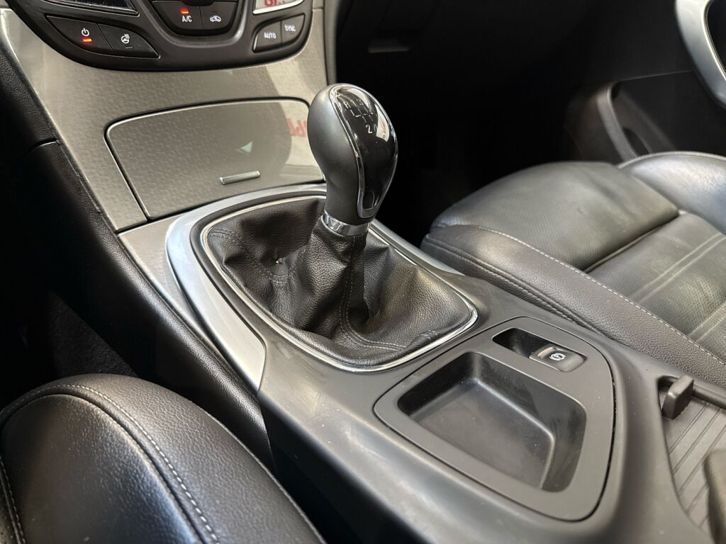 Opel Insignia 2017 Valkoinen