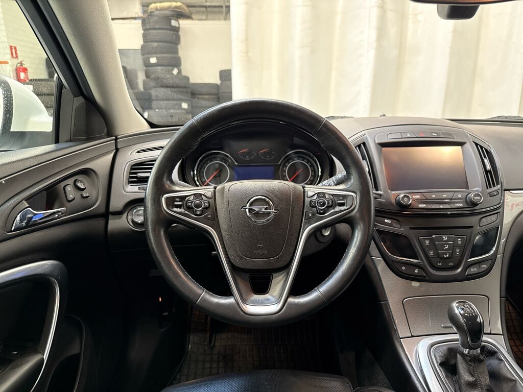 Opel Insignia 2017 Valkoinen