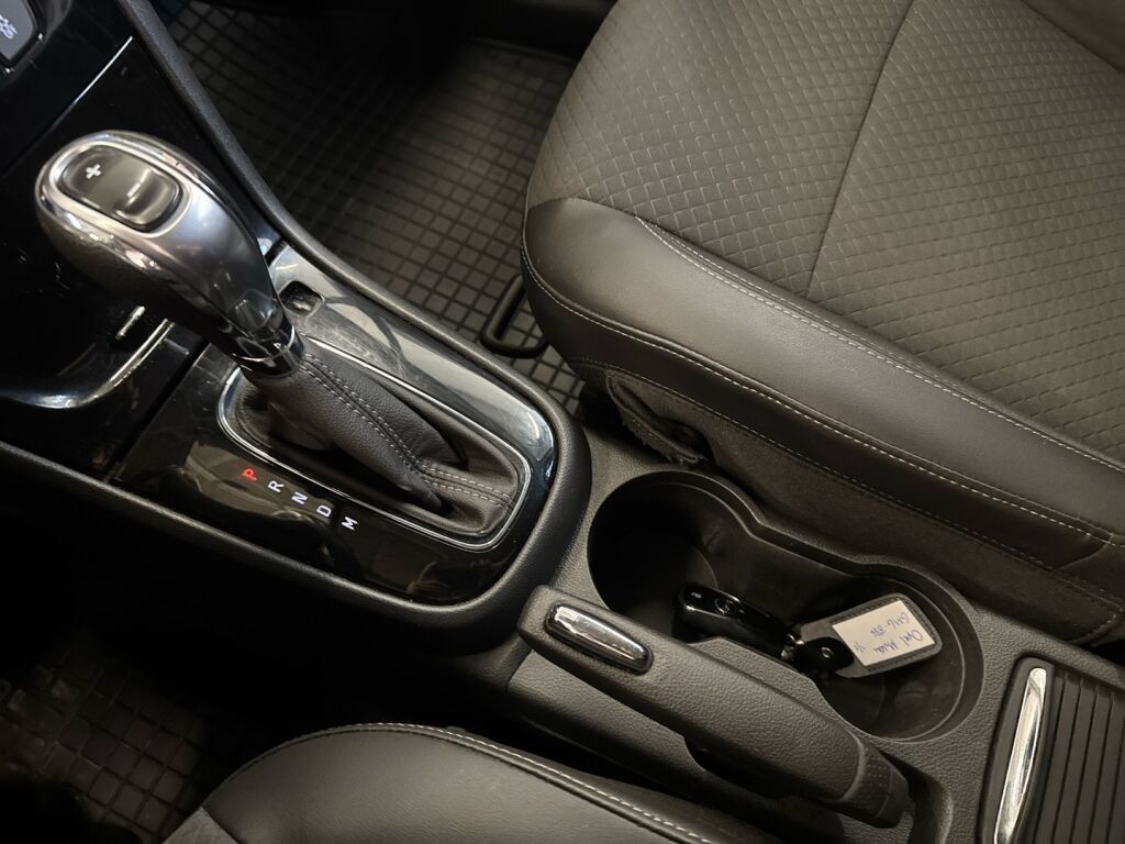 Opel Mokka 2017 Hopea