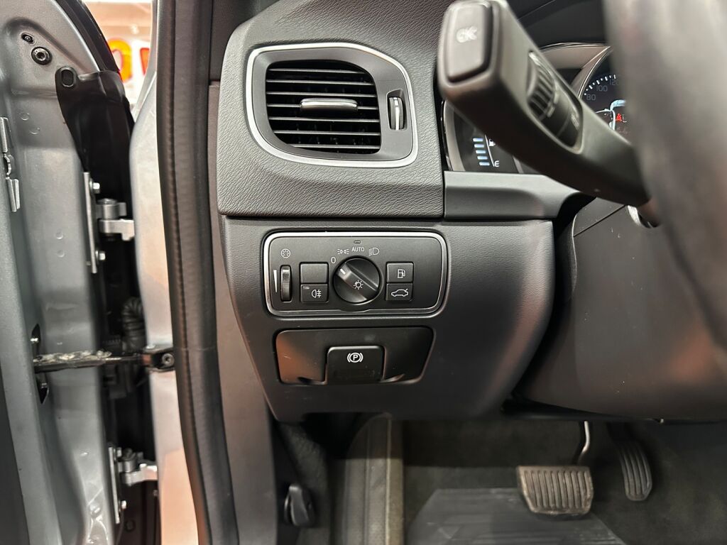 Volvo S60 2016 Harmaa